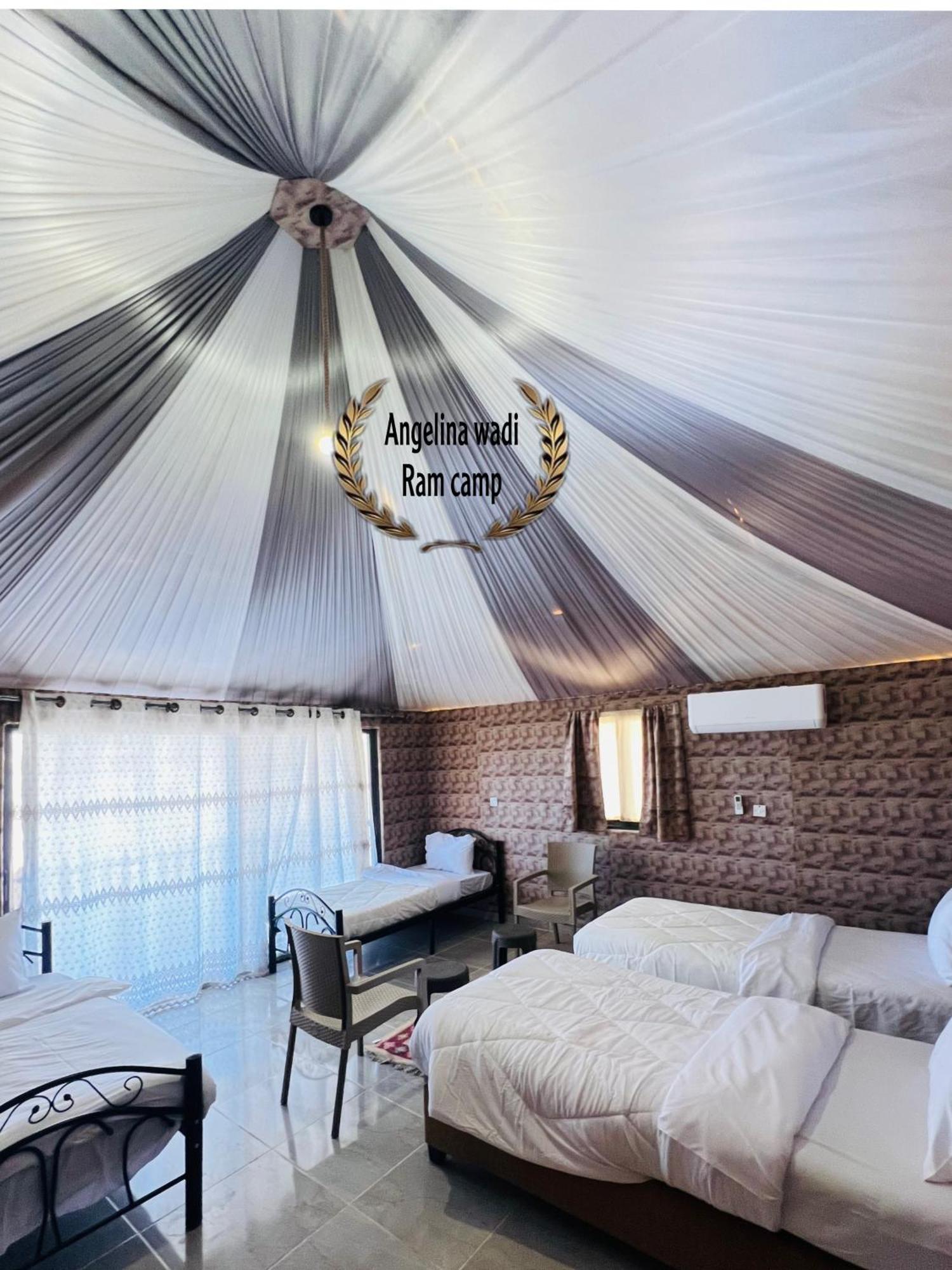 Angelina Wadi Rum Camp Extérieur photo