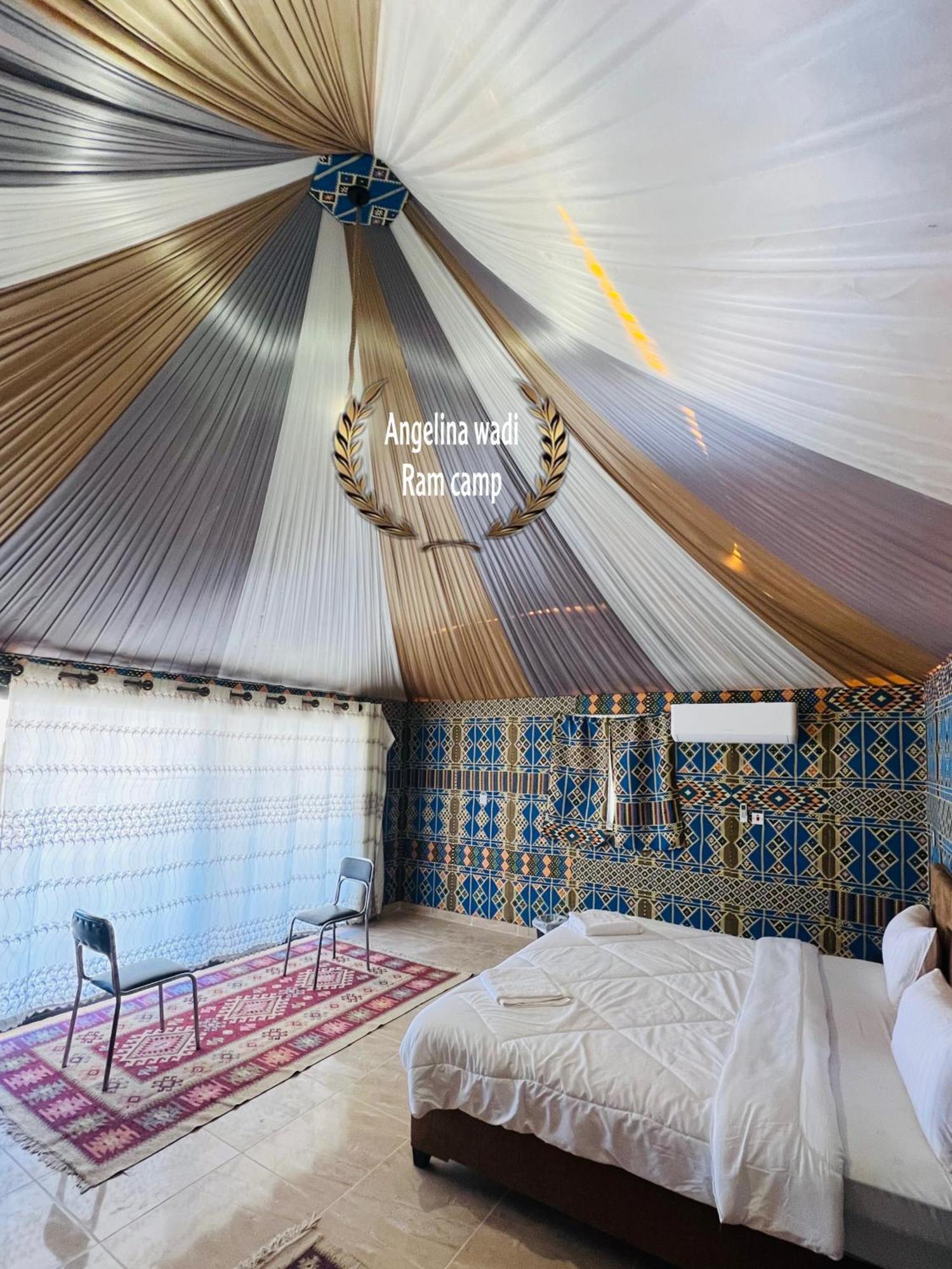 Angelina Wadi Rum Camp Extérieur photo